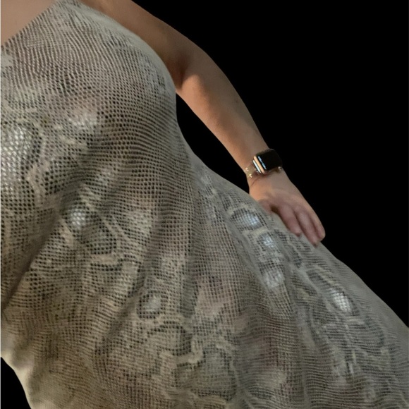 Urban outfitters mini dress with open back - Picture 12 of 15